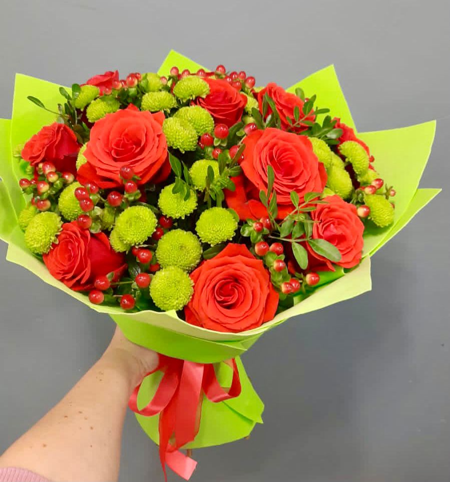 Букет цветов из: Хризантемы и Розы в Цоци-Юрте