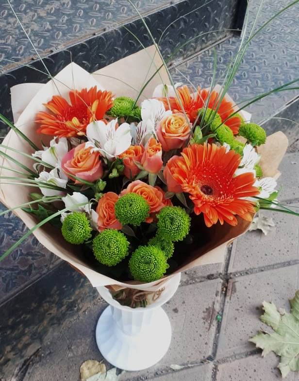 Букет цветов из: Герберы, Хризантемы, Альстромерии и Розы в Цоци-Юрте