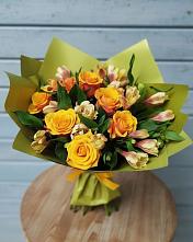 Букет цветов из:  Альстромерии и Розы в Цоци-Юрте