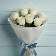 Букет 7 Белых роз Эдлесс Лав в Цоци-Юрте