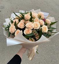 Букет Кремовые розы Латте в Цоци-Юрте