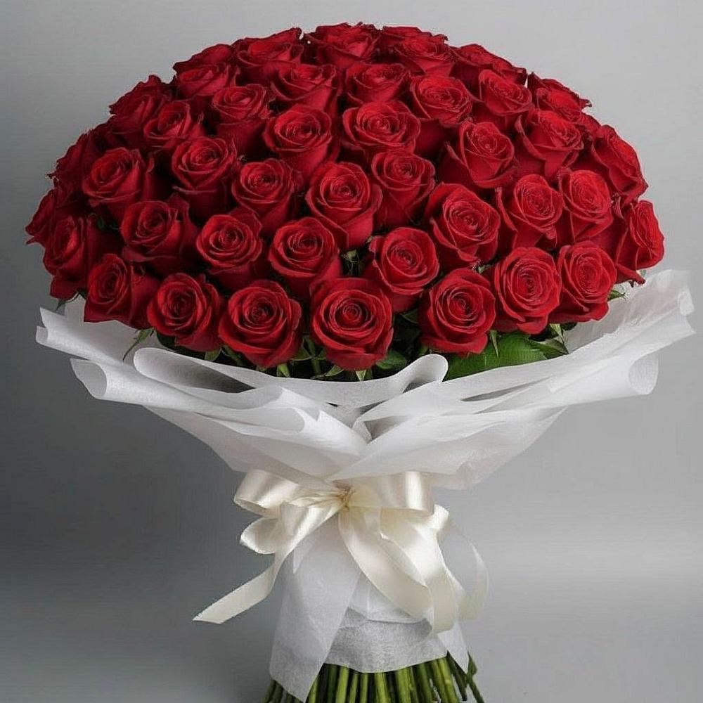 Букет 101 Красная роза Блэк Мэджик в Цоци-Юрте