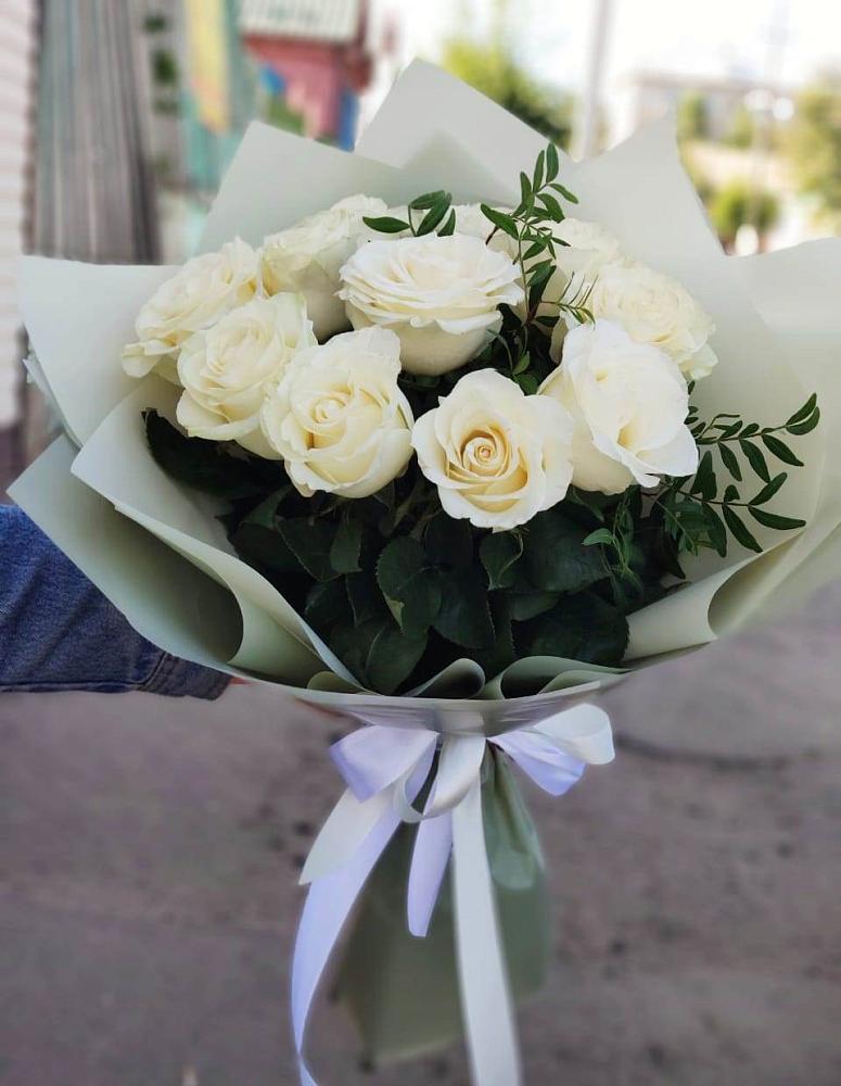 Букет Белые розы Проуд в Цоци-Юрте