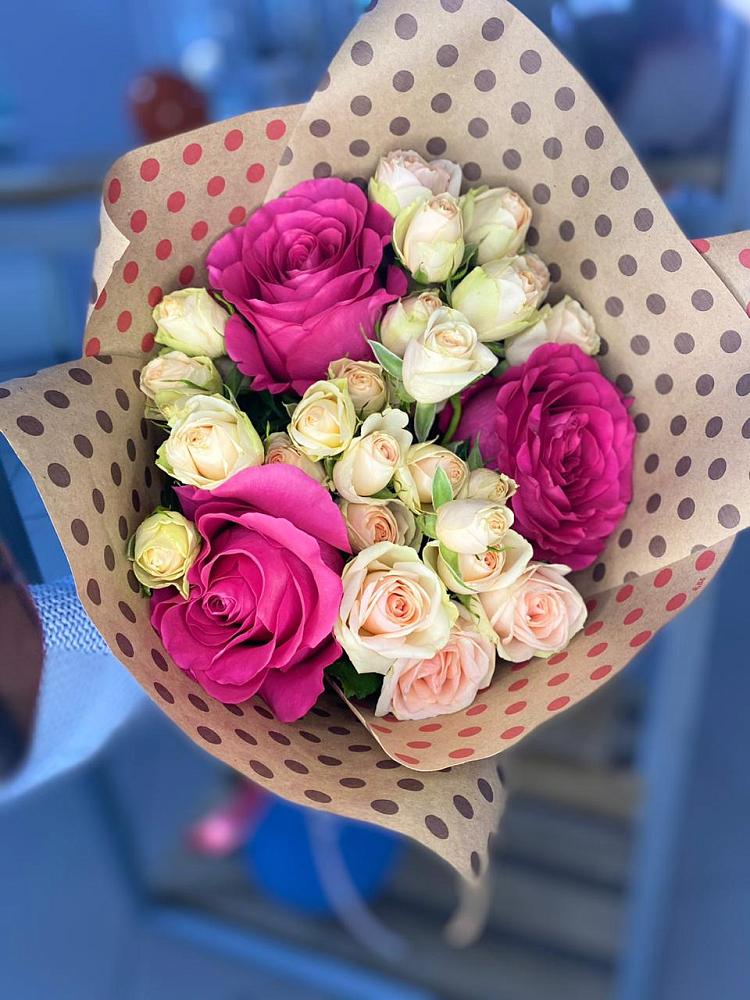 Букет цветов из: Розы в Цоци-Юрте