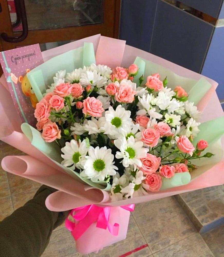 Букет цветов из: Розы и Хризантемы в Цоци-Юрте