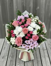 Букет цветов из:  Альстромерии, Гвоздики, Розы и Хризантемы в Цоци-Юрте