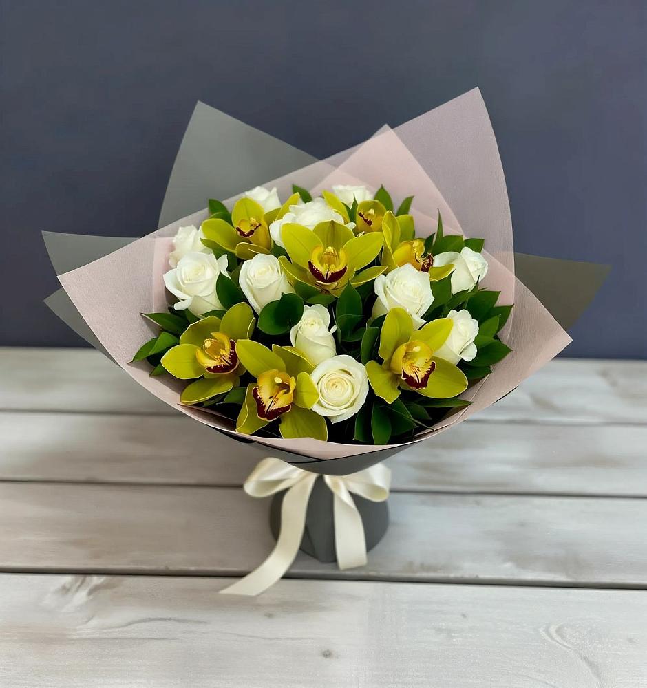 Букет цветов из: Орхидеи и Розы в Цоци-Юрте