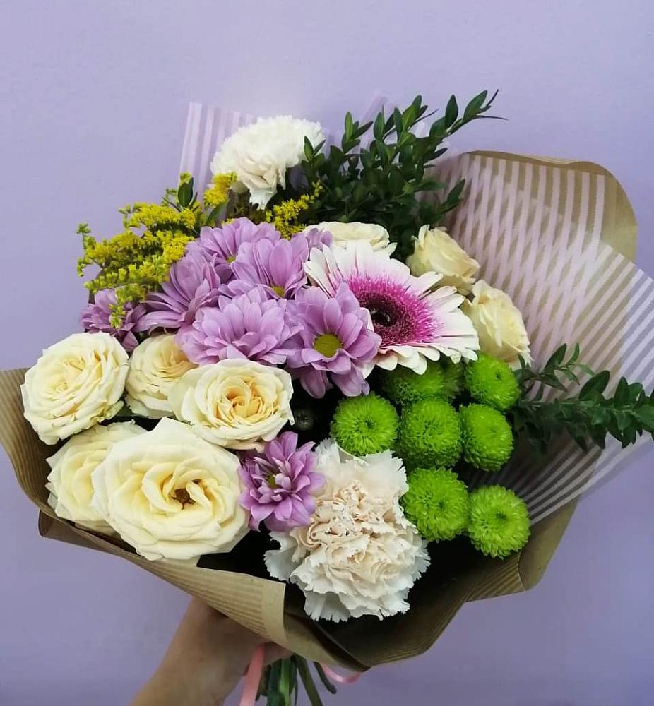Букет цветов из: Хризантемы, Розы, Гвоздики и Герберы в Цоци-Юрте