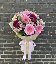 Букет цветов из:  Герберы и Хризантемы в Цоци-Юрте