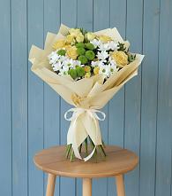 Букет цветов из:  Хризантемы и Розы в Цоци-Юрте