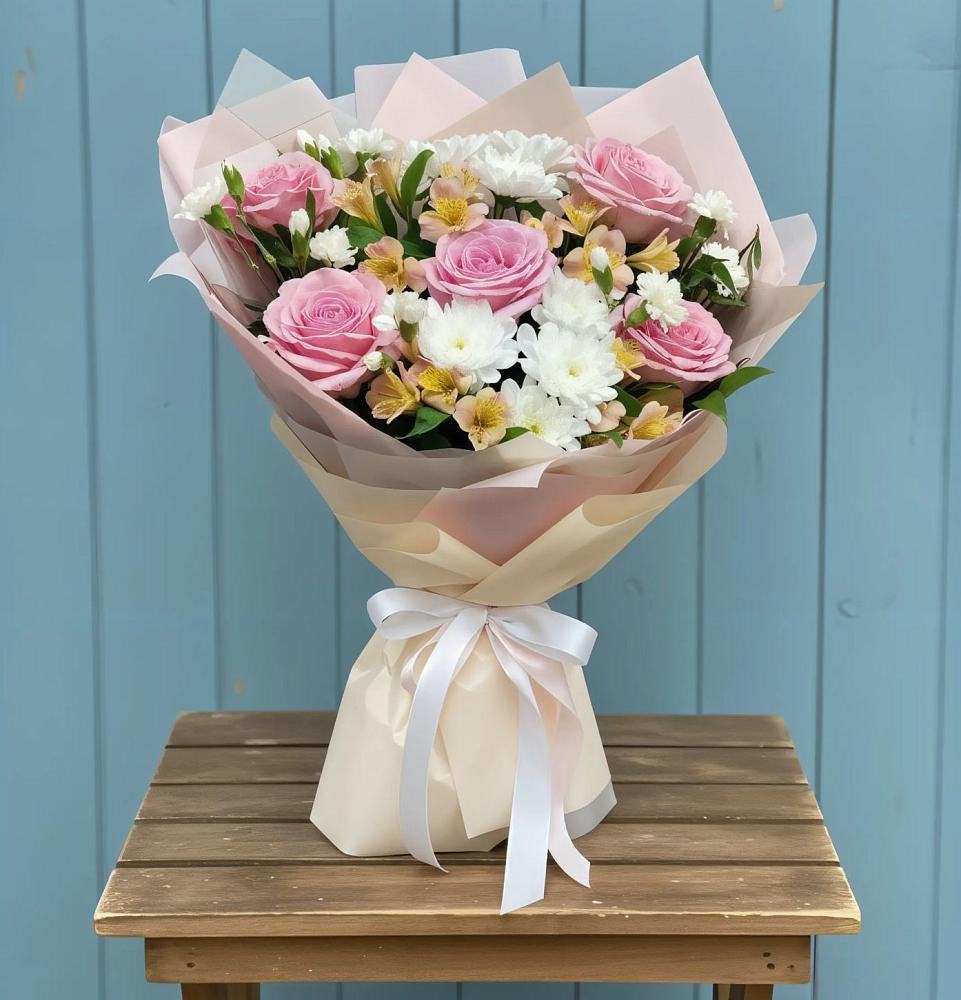 Букет цветов из: Гвоздики, Орхидеи и Розы в Цоци-Юрте