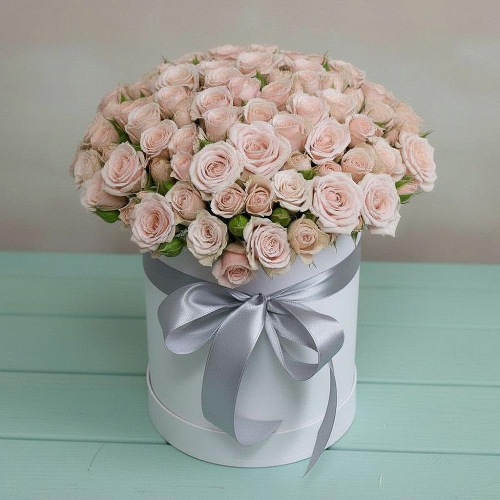 Цветочная композиция из Розы в шляпной коробке в Цоци-Юрте